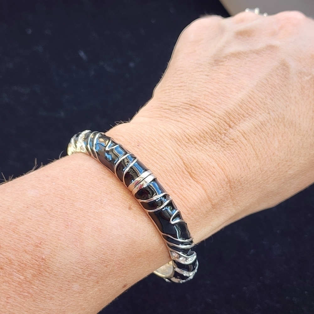 Cookie Lee Elegant Black and Silver Bracelet #88003 NWT - Picture 6 of 6